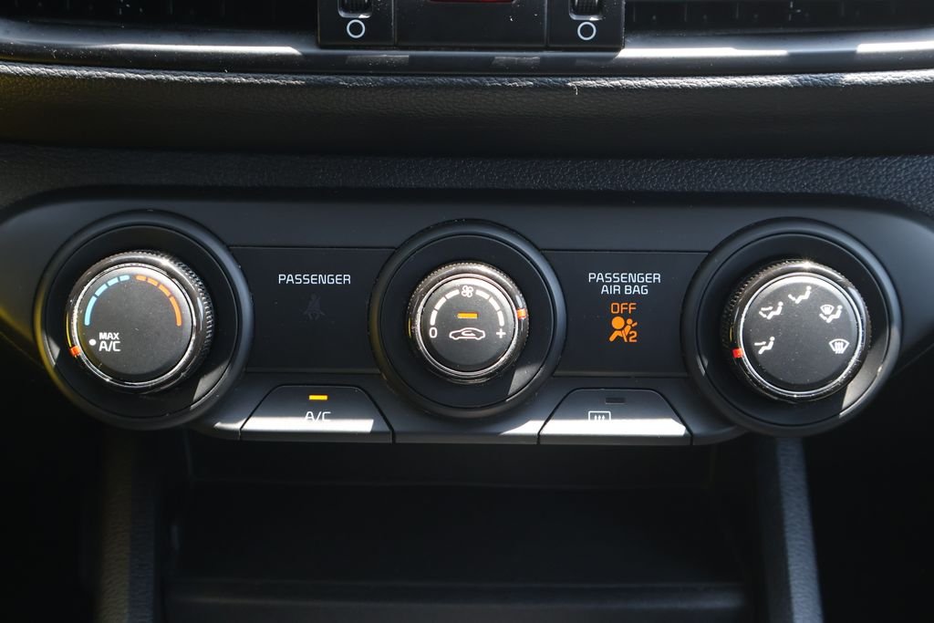 2024 Kia Forte LXS - Photo 17