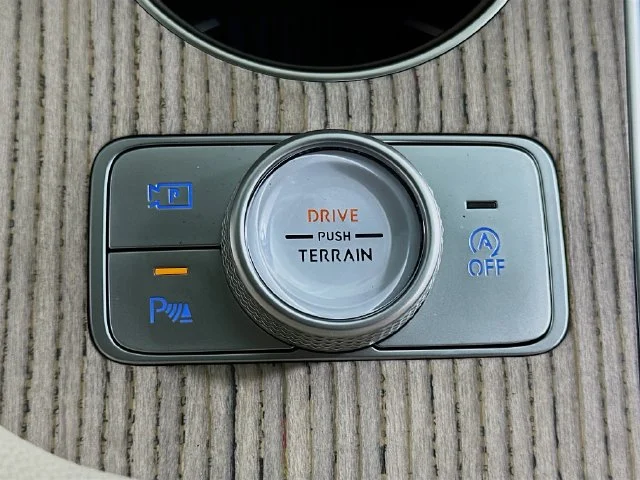 New 2026 Green Genesis 2.5T Select image 21
