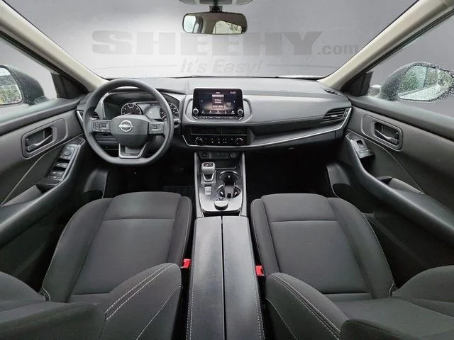 Used 2025 White Nissan S image 3