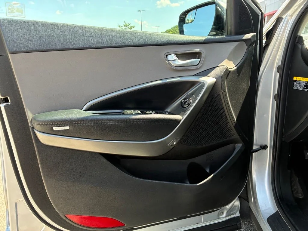 Used 2017 Silver Hyundai 2.4 Base image 20