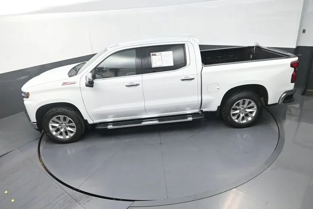 Used 2021 White Chevrolet LTZ image 14