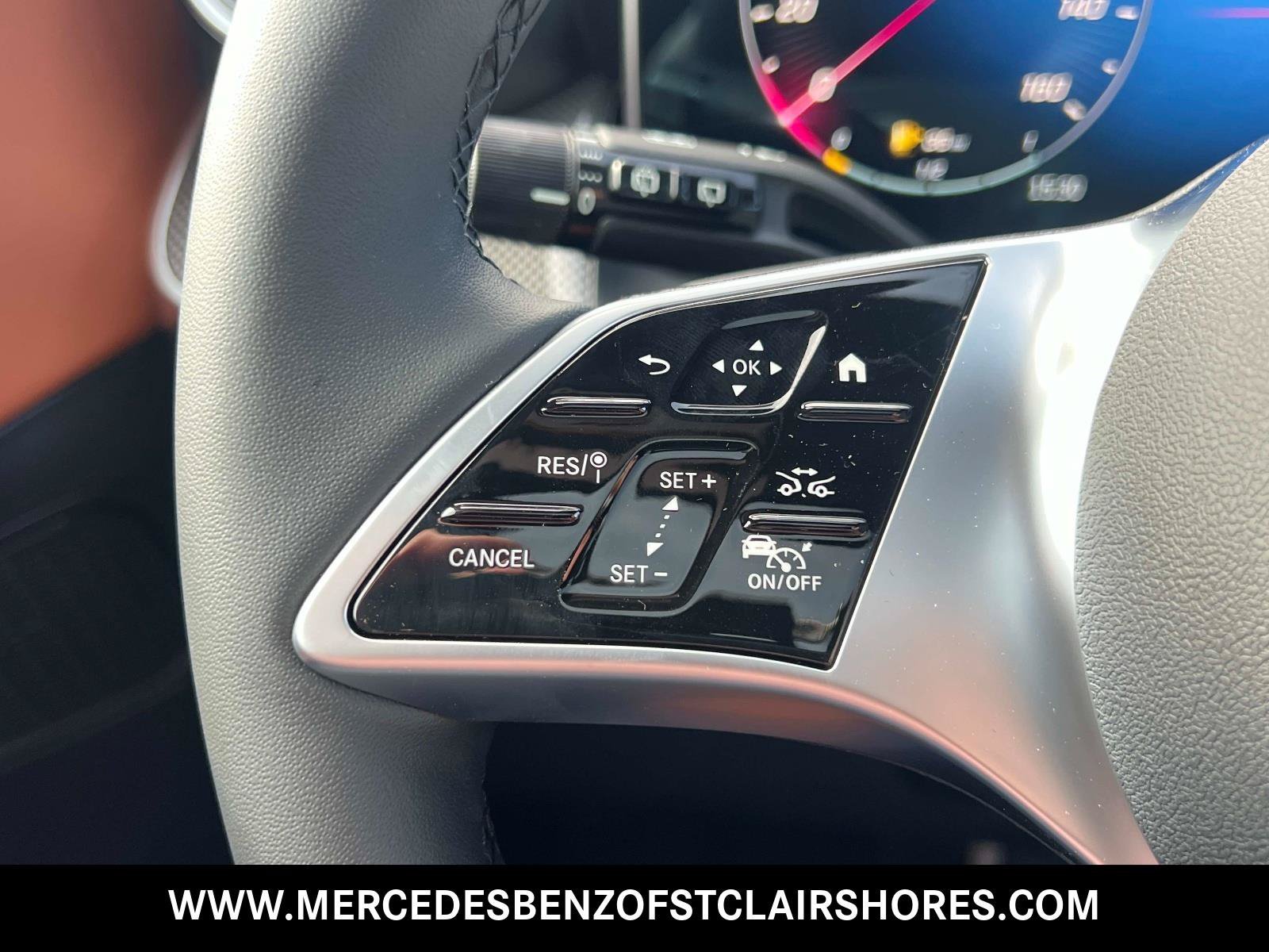 New 2027 Graphite Grey Metallic Mercedes-Benz GLC 300 image 30
