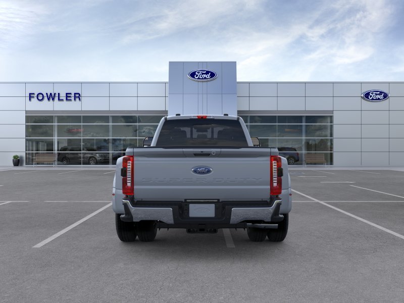 New 2026 Glacier Gray Metallic Tri-Coat Ford F-350® Lariat® image 34
