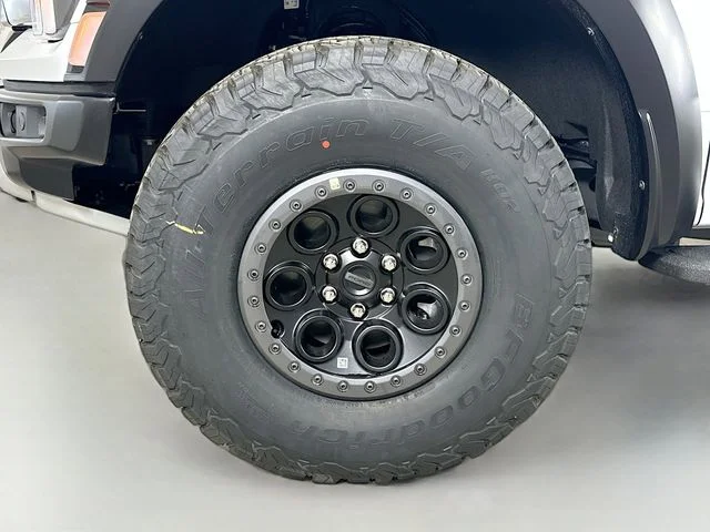 New 2026 Oxford White Ford Raptor image 33
