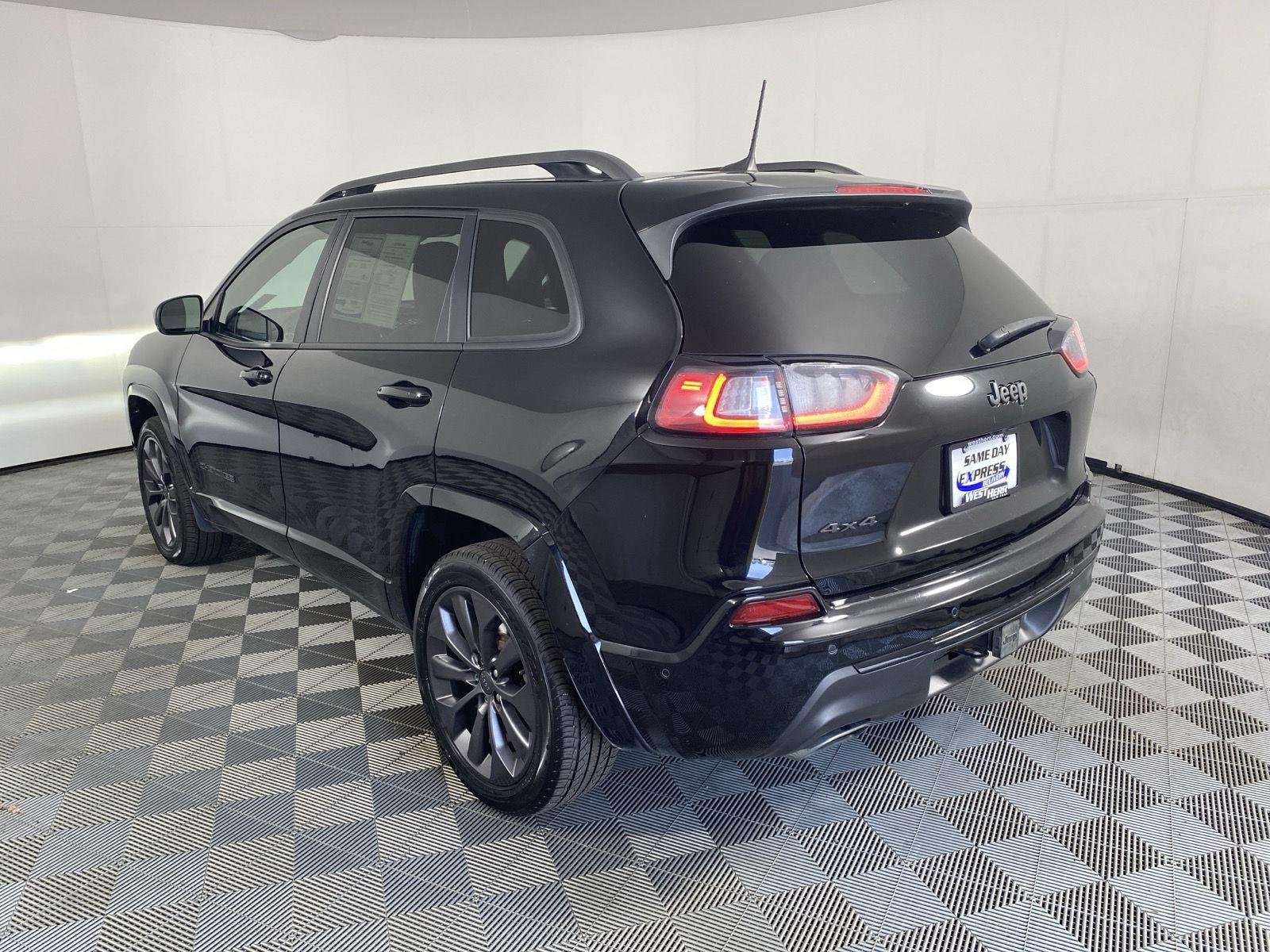 Used 2021 Diamond Black Crystal Pearlcoat Jeep High Altitude image 5