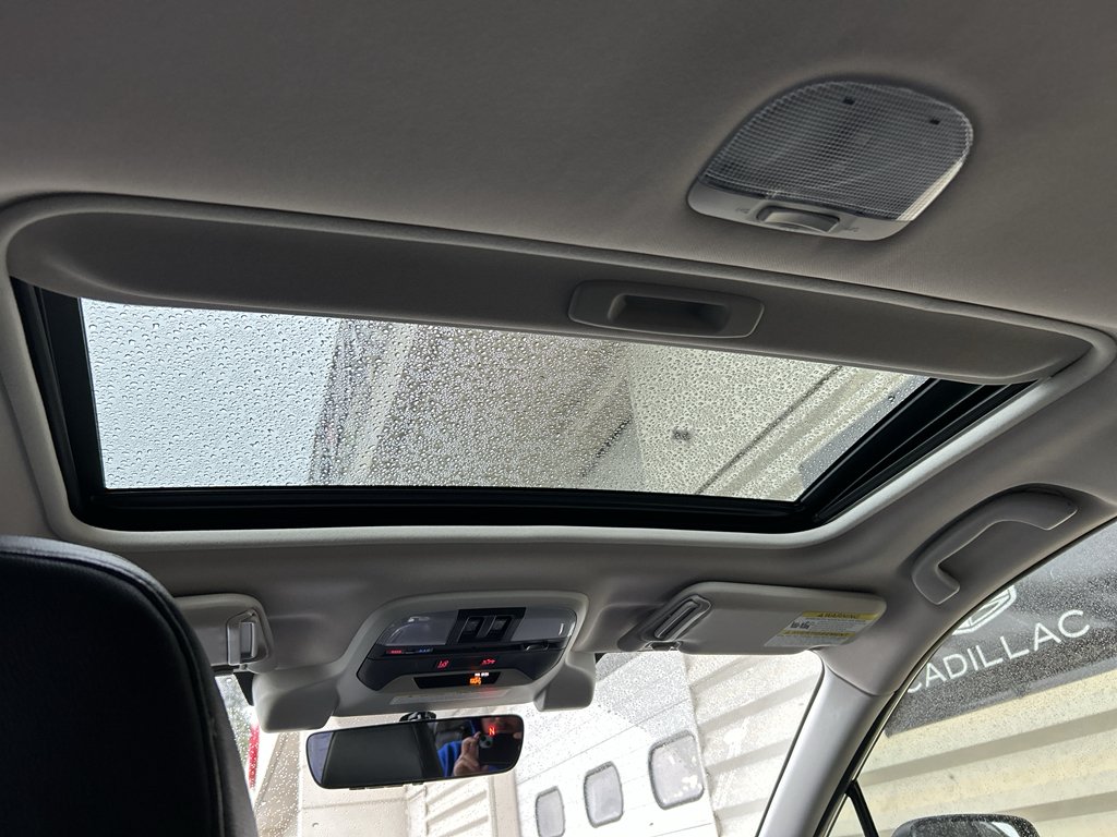 Used 2018 Dark Gray Metallic Subaru Premium image 14