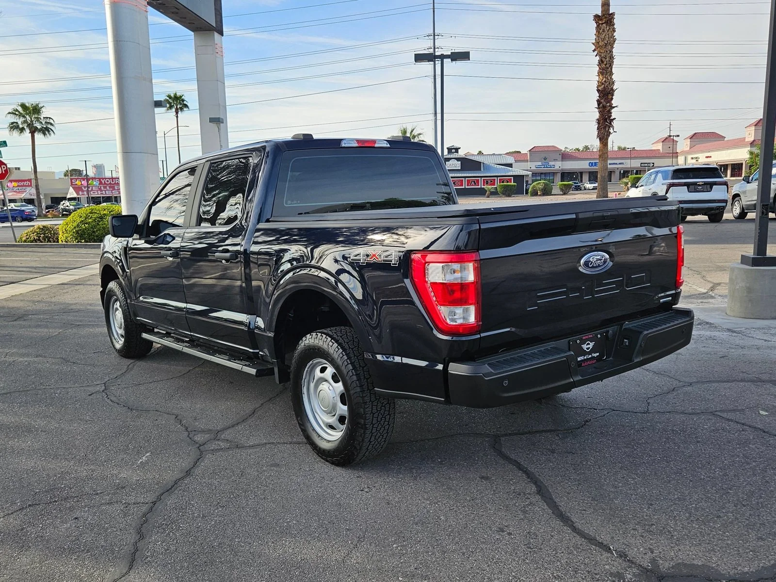 Used 2022 Antimatter Blue Metallic Ford XL image 8