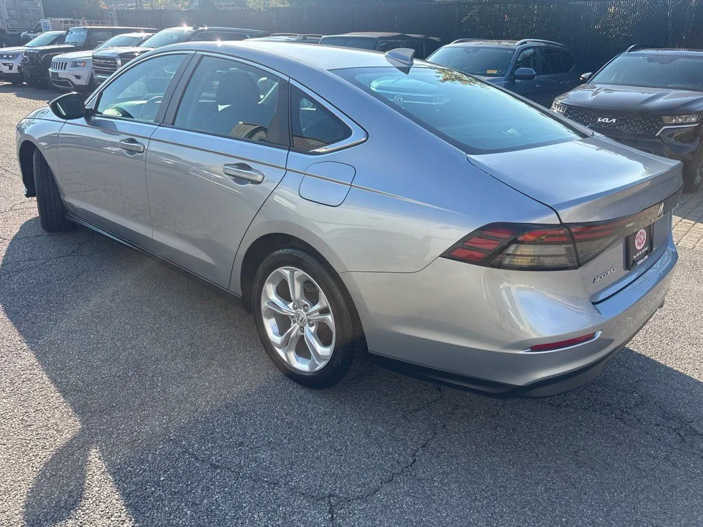 Used 2023 Silver Honda LX image 4