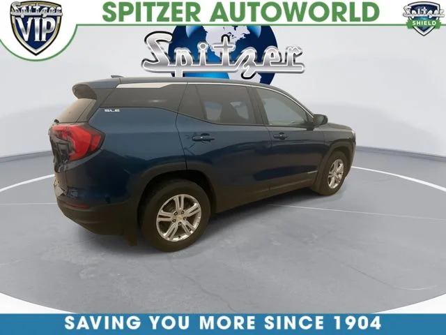 Used 2020 Blue GMC SLE image 9