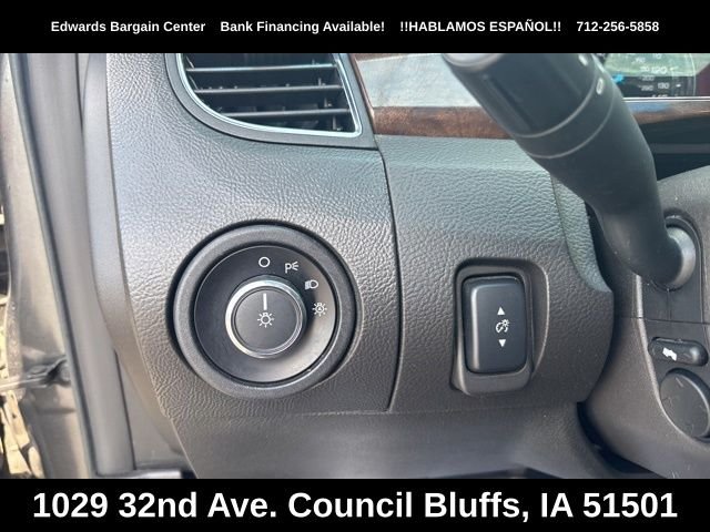 Used 2017 Gray Ford Limited image 16