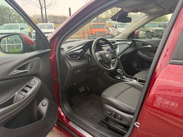 Used 2022 Red Buick Select image 13