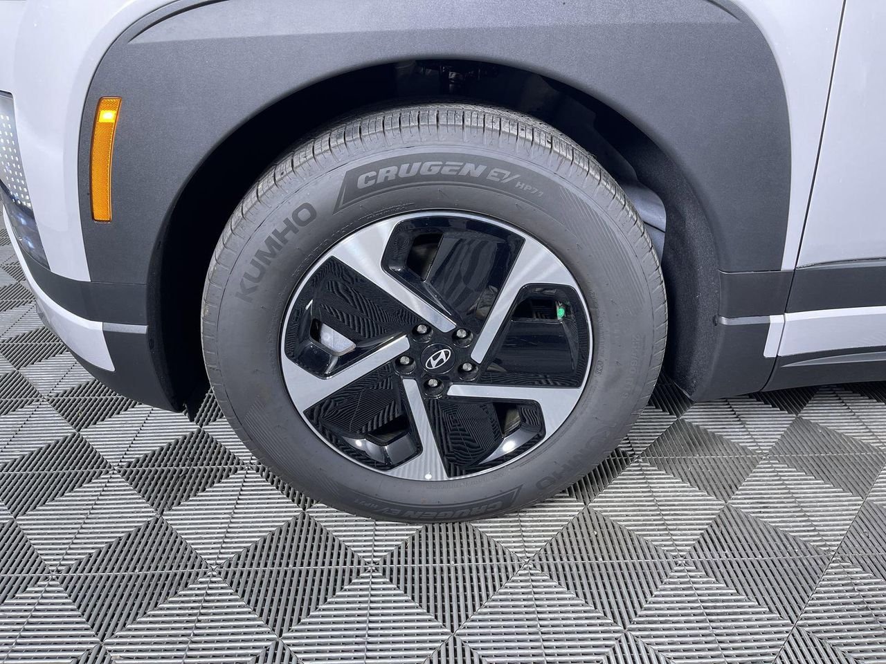 2026 Hyundai IONIQ 9 SE - Photo 9