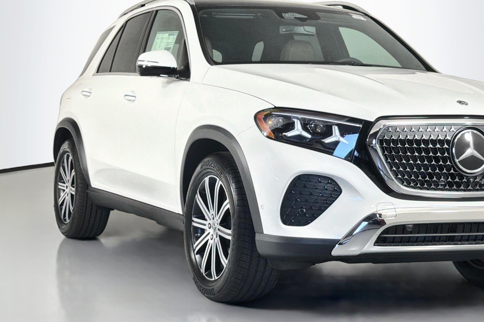 New 2027 Polar White Mercedes-Benz GLE 350 4MATIC® SUV image 13