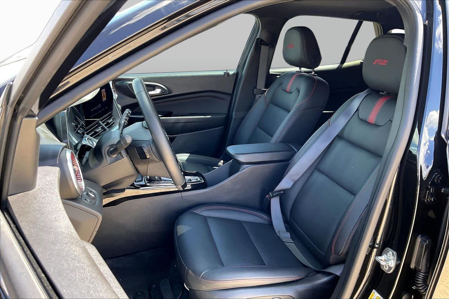 Used 2025 Mosaic Black Metallic Chevrolet 2RS image 8