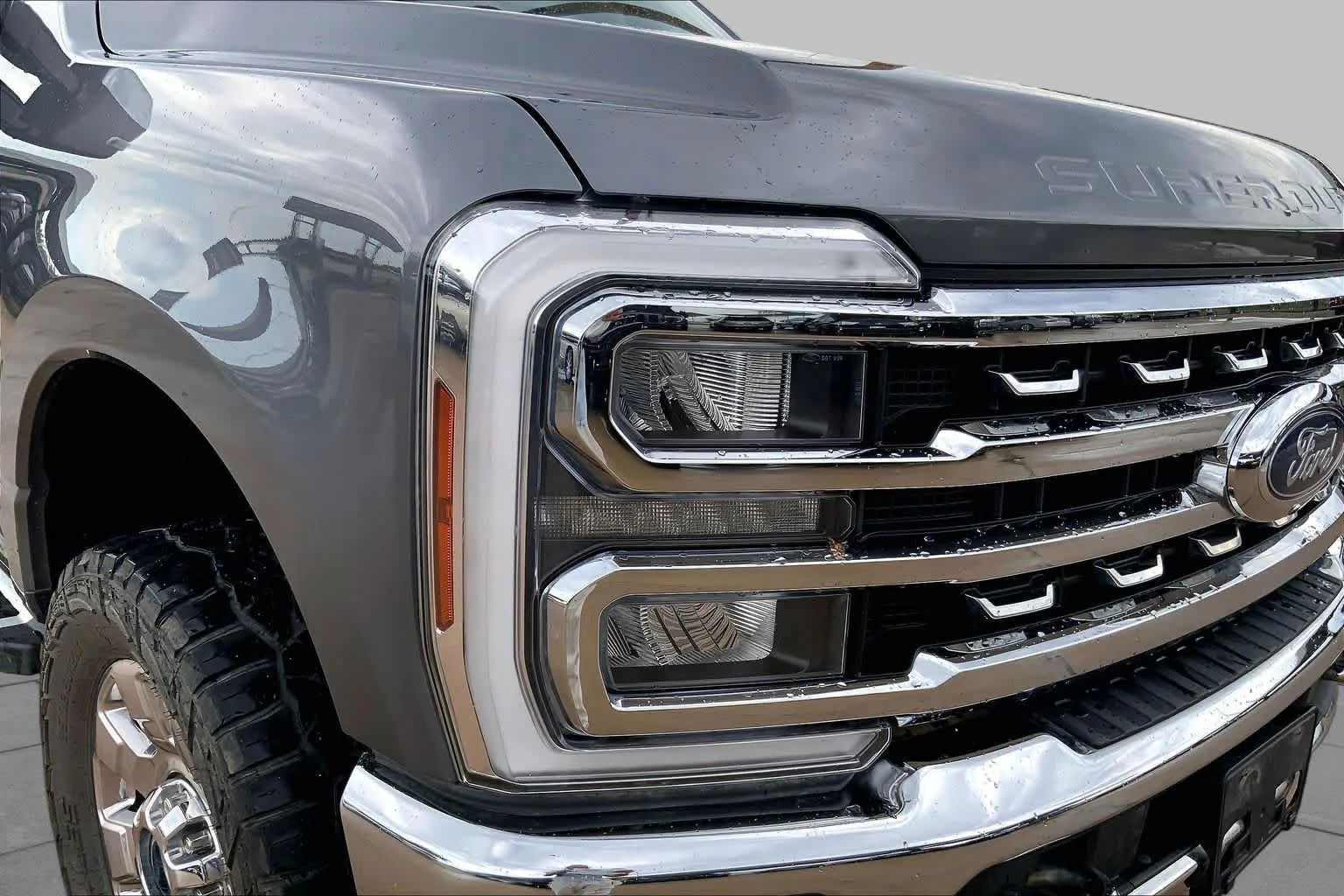 Used 2024 Carbonized Gray Metallic Ford LARIAT image 26