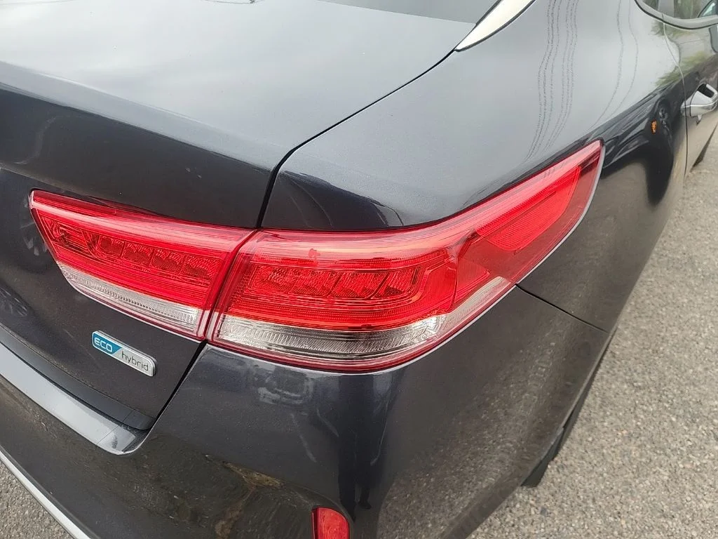 Used 2017 Gray Kia Base image 13