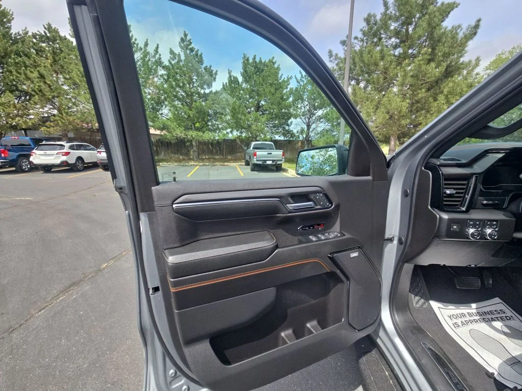 Used 2024 Silver GMC AT4 image 27