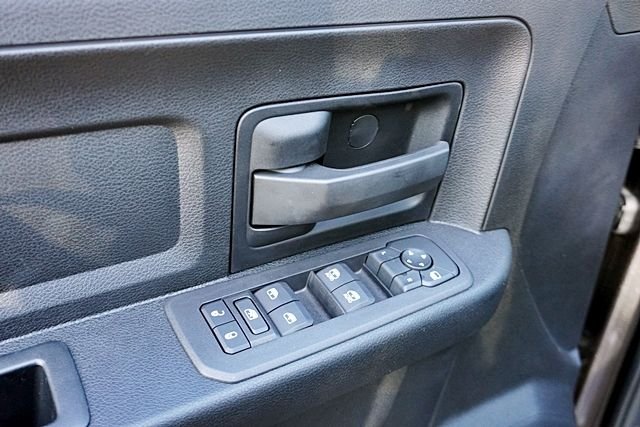 New 2026 Granite Crystal Metallic Clear-Coat Exterior Paint RAM Tradesman image 27