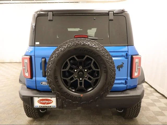 New 2026 Velocity Blue Metallic Ford Badlands® image 21
