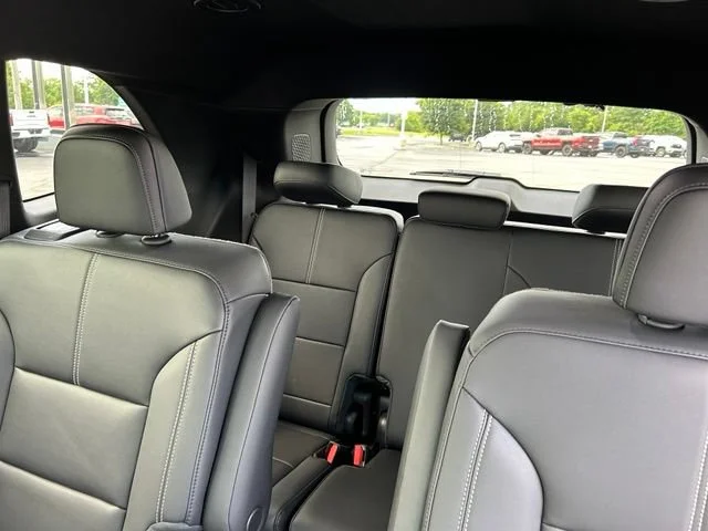 2026 GMC Acadia Elevation - Photo 13