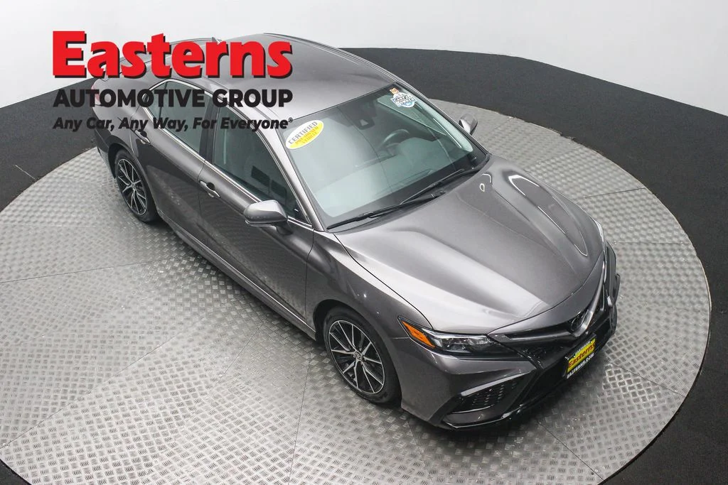 Used 2024 Gray Toyota SE image 3