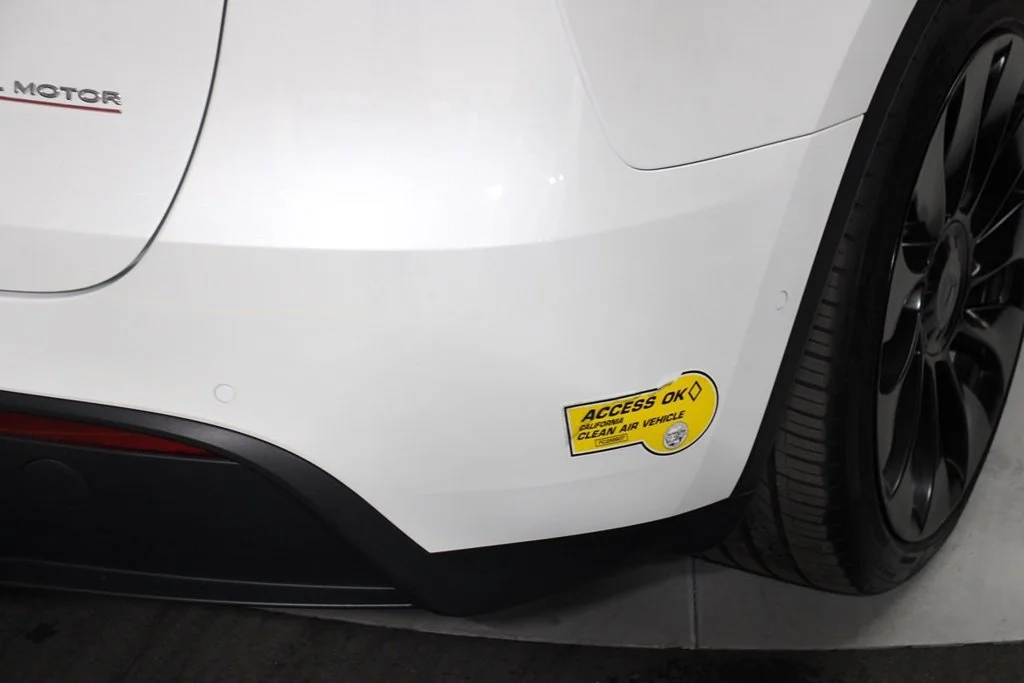 Used 2022 Pearl White Multi-Coat Tesla Performance image 4