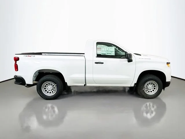 New 2026 Summit White Chevrolet WT image 10