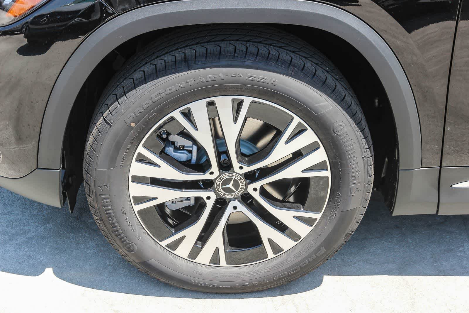 New 2026 Night Black Mercedes-Benz GLA 250 image 10