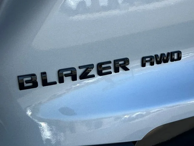 Used 2021 Silver Ice Metallic Chevrolet RS image 22