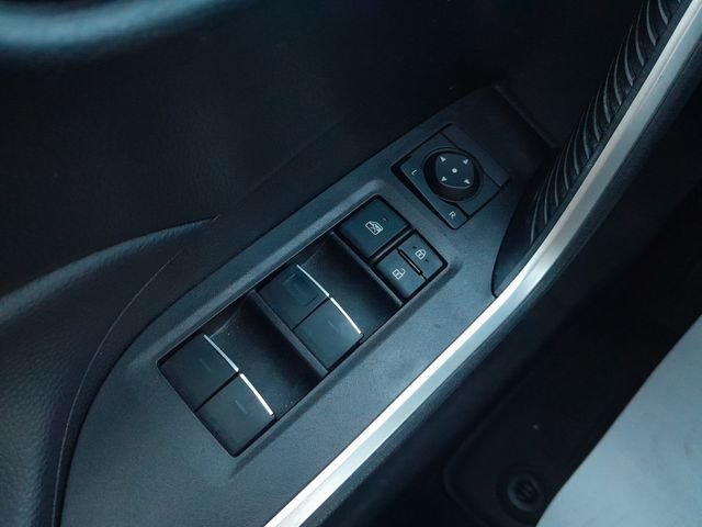 2024 Toyota RAV4 XLE - Photo 33
