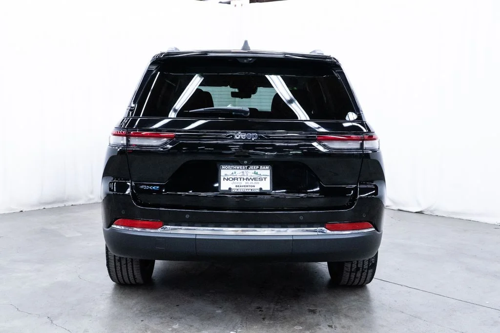 Used 2023 Black Jeep 4xe image 5