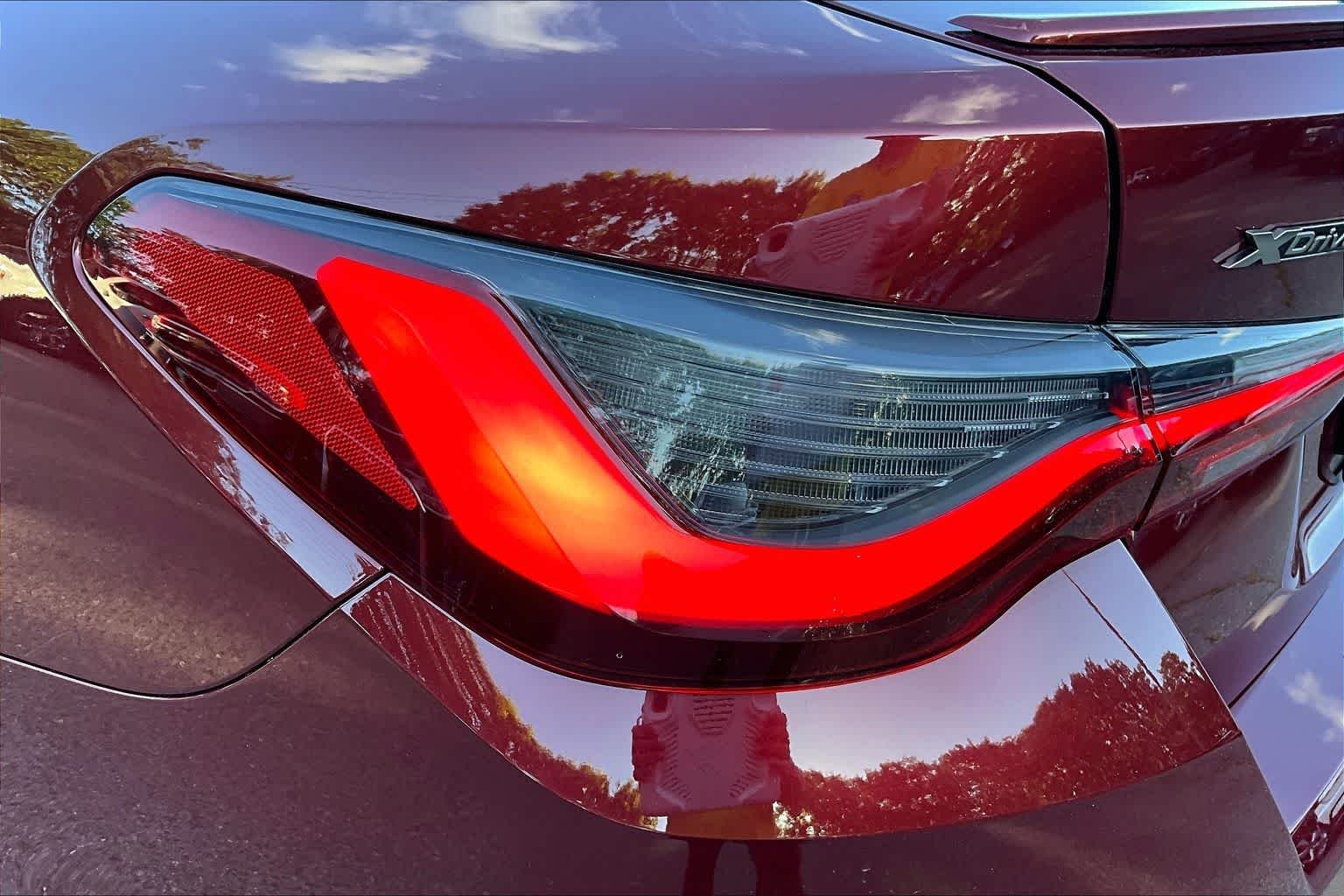 Used 2022 Aventurin Red Metallic BMW M440i xDrive image 26