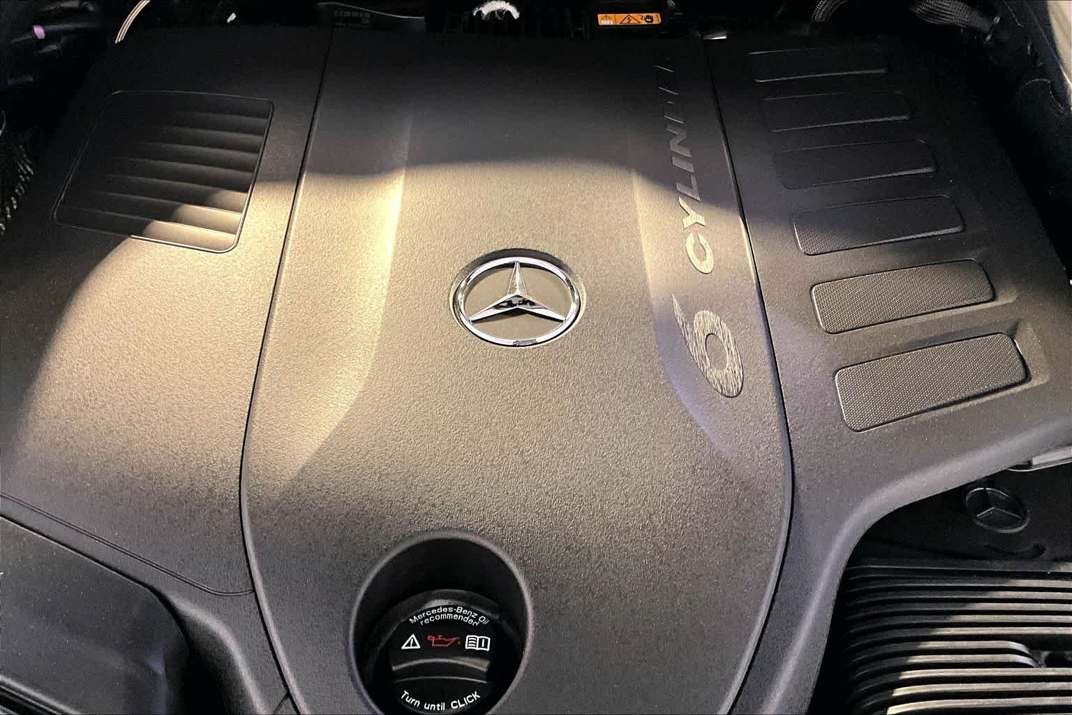 New 2026 Black Mercedes-Benz GLE 450 image 15