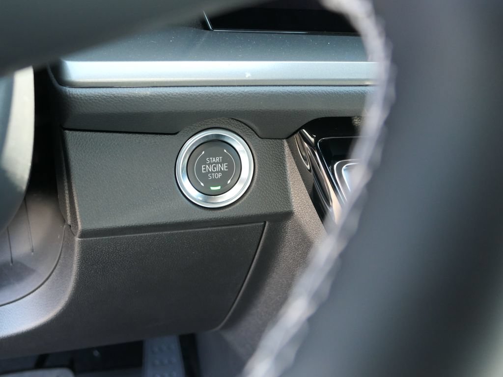 2027 Chevrolet Traverse LT - Photo 17