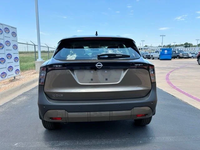 New 2026 Canyon Bronze Metallic Nissan S image 5
