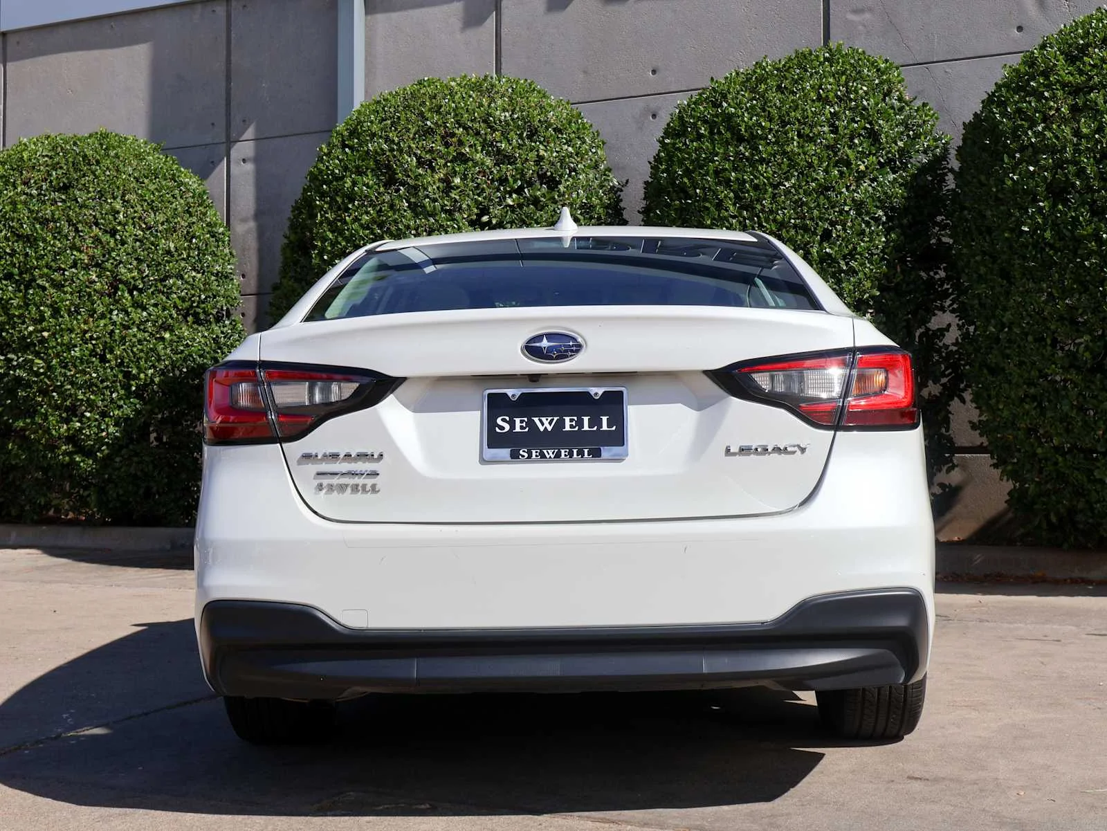 Certified Used 2024 Crystal White Pearl Subaru  image 9