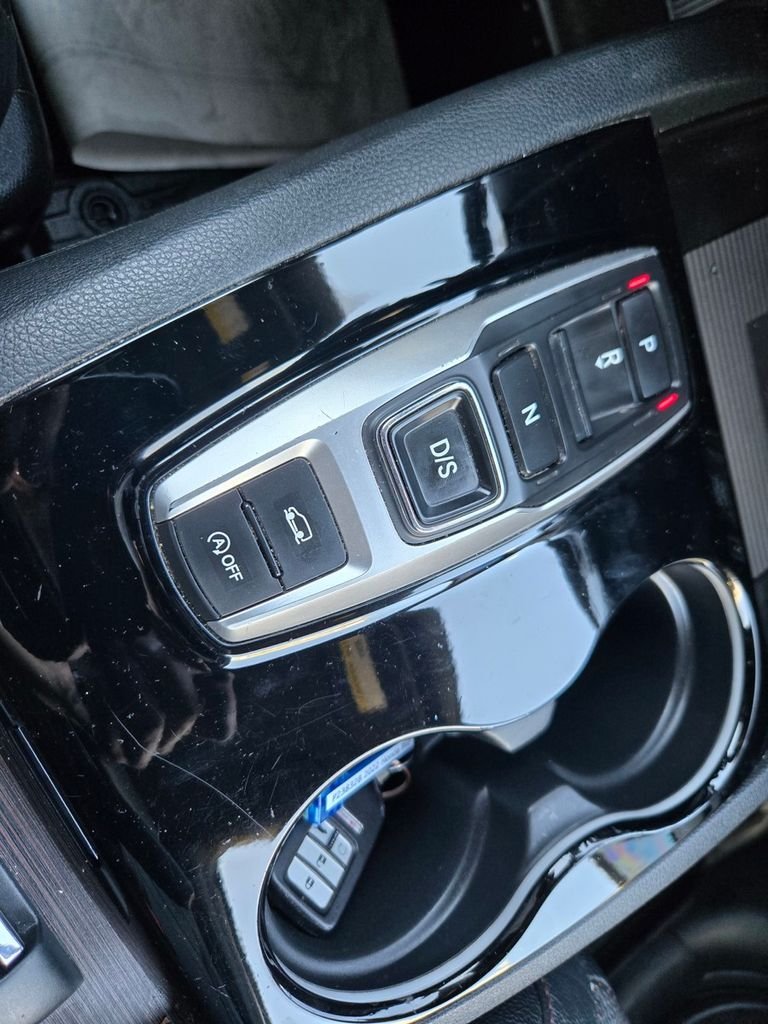 Used 2022 White Honda Black Edition image 14