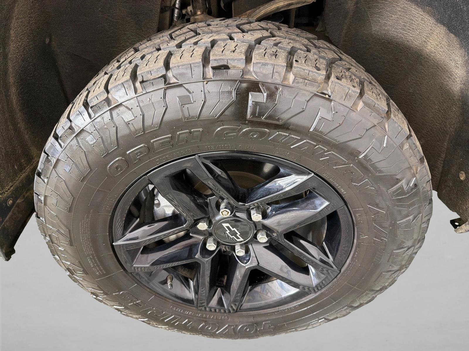 Used 2019 Silver Ice Metallic Chevrolet LT Trail Boss image 12
