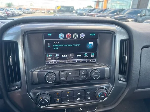 Used 2019 Black Chevrolet LT image 9