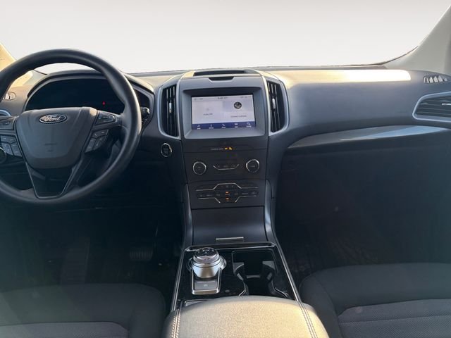 Used 2020 Blue Ford SE image 15
