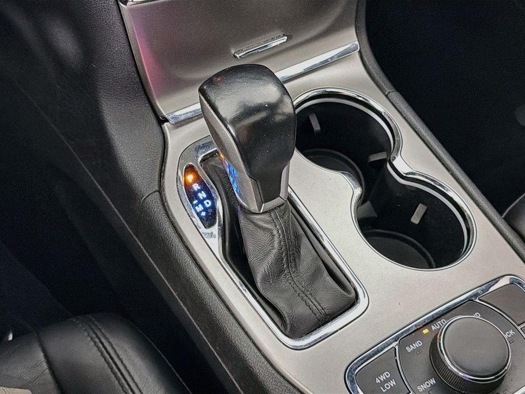 Used 2020 Black Jeep Limited image 17