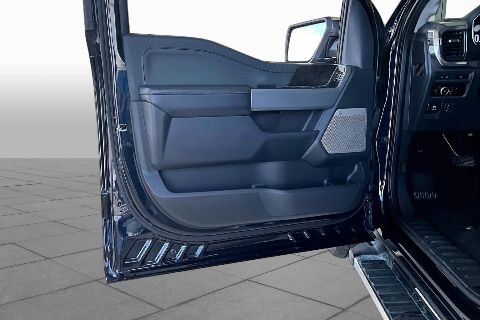 Used 2023 Antimatter Blue Ford LARIAT image 21