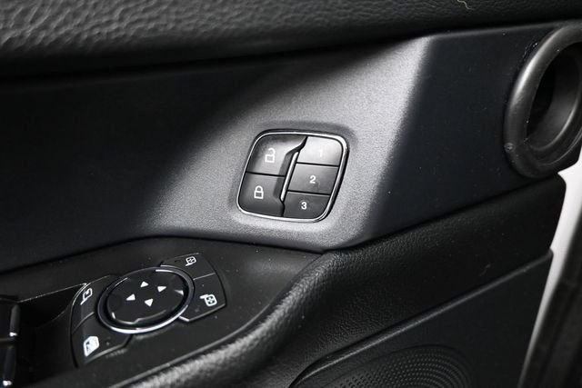 Used 2020 White Ford Limited image 26