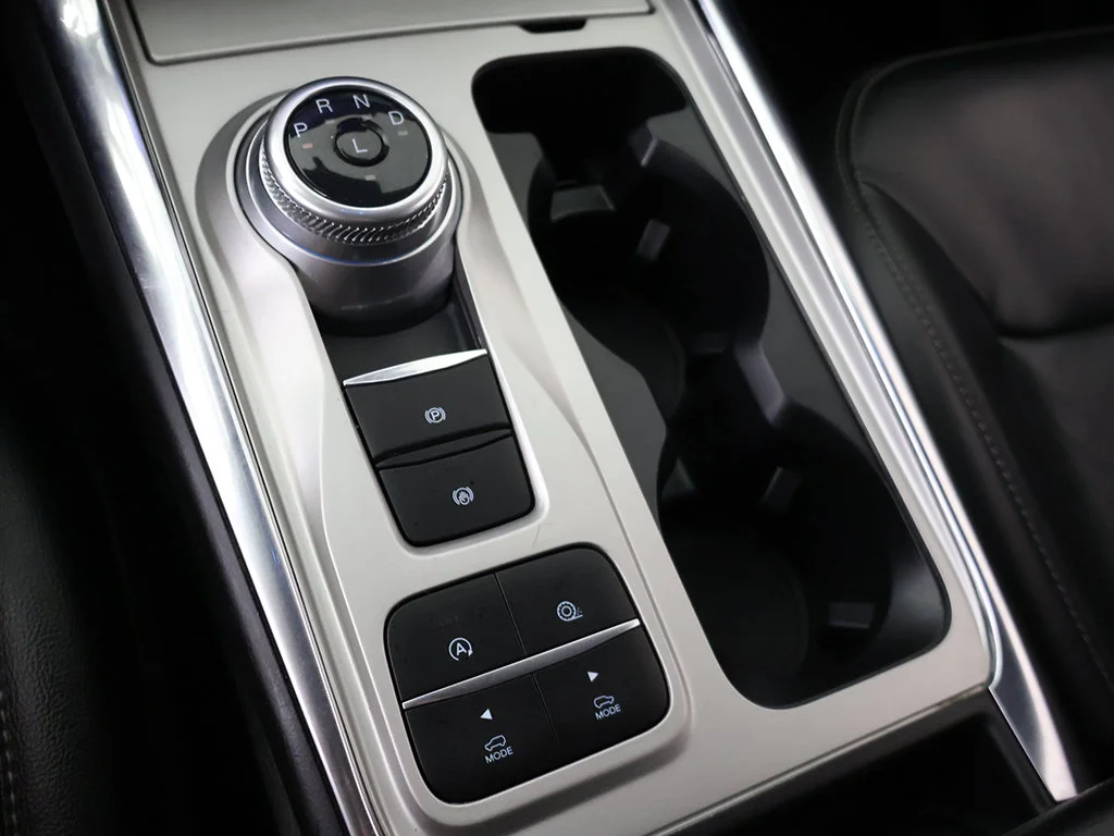Used 2022 Black Ford Limited image 59