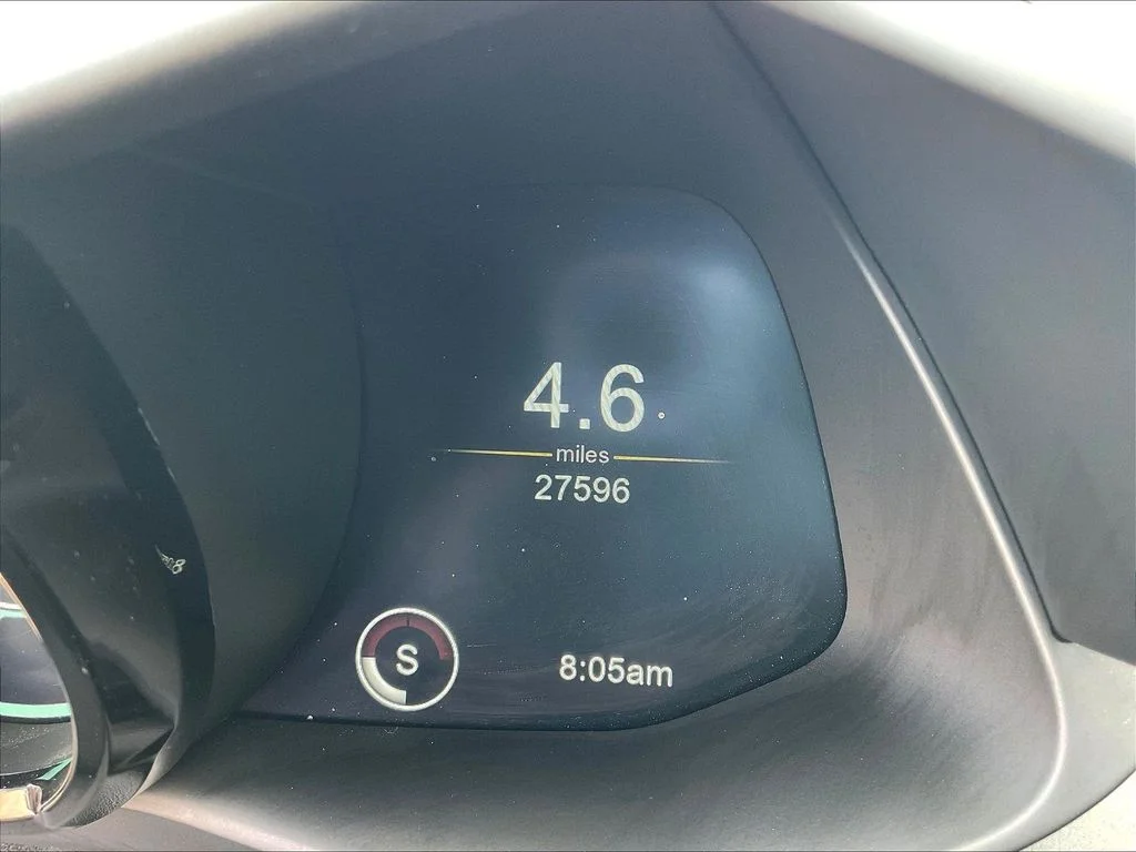 Used 2020  Aston Martin  image 12