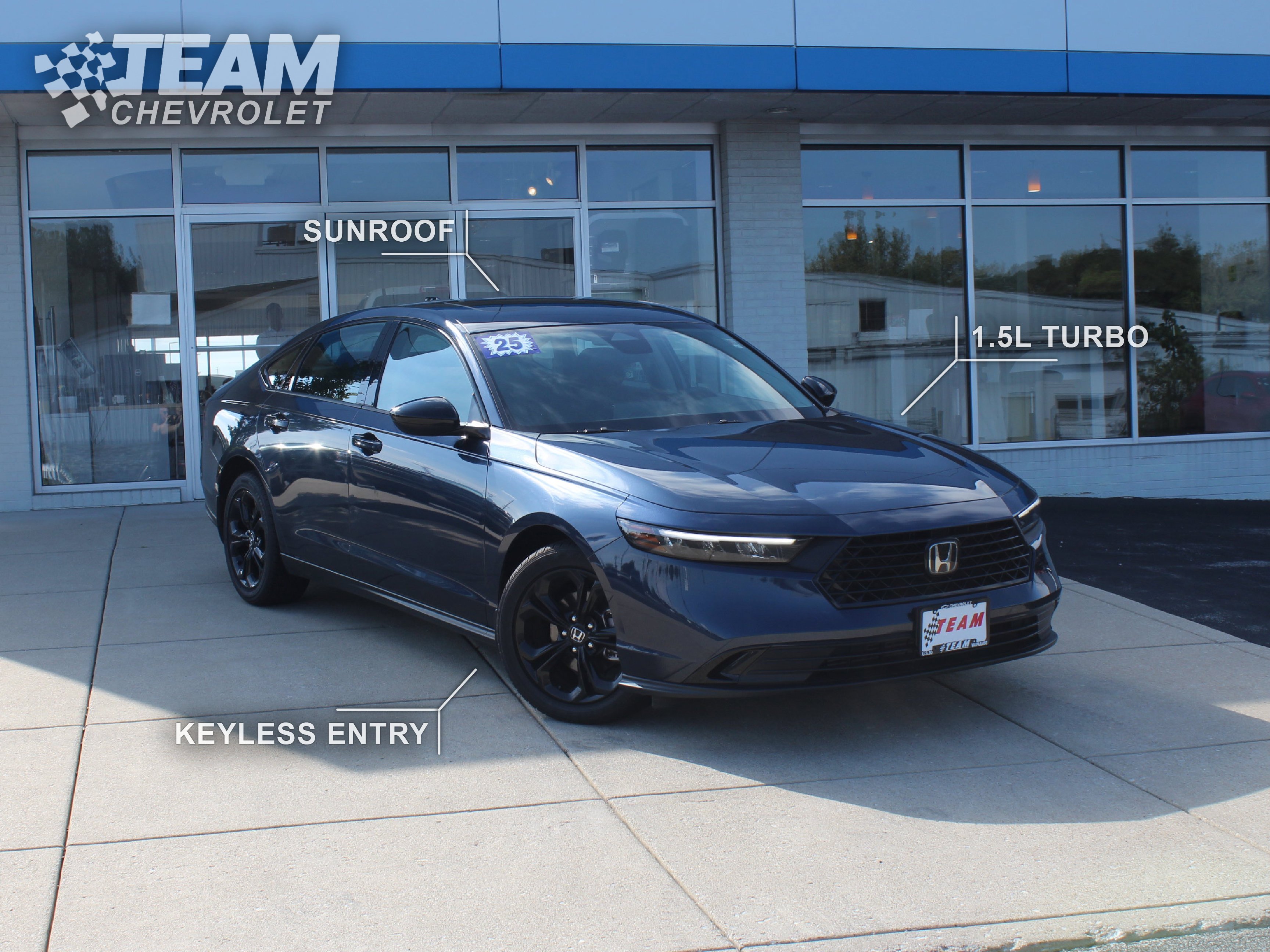 Used 2025 Blue Honda SE image 2