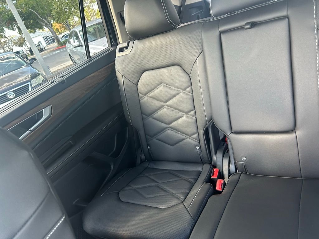 New 2026 Black Volkswagen SE w/Technology image 11