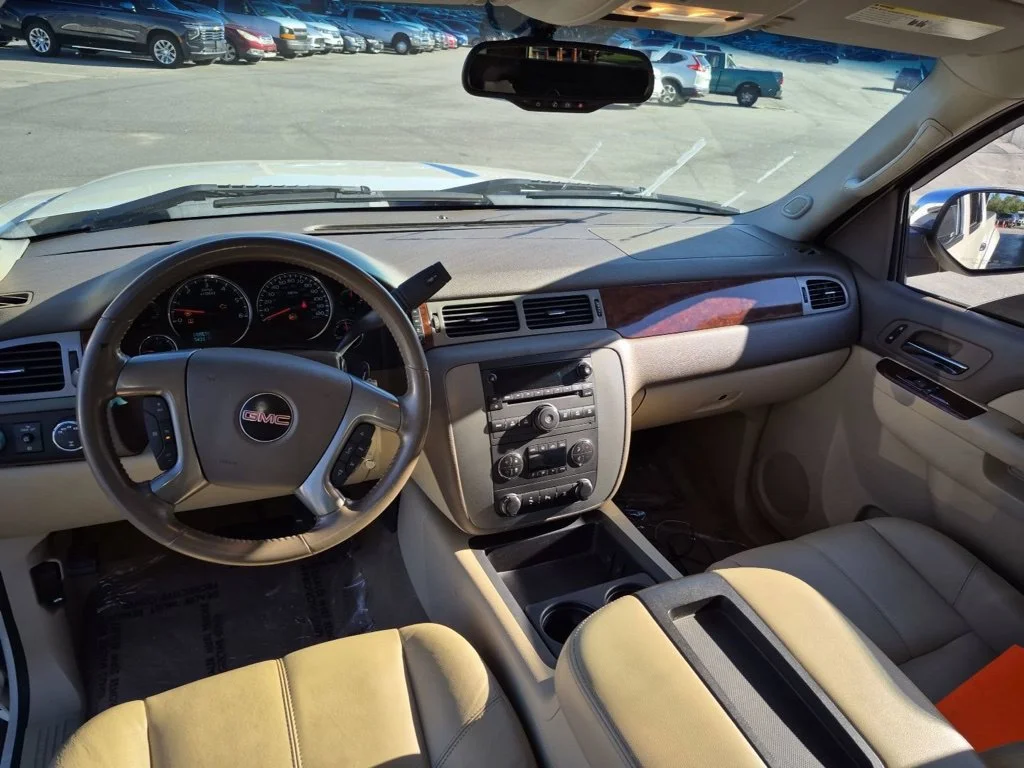 Used 2011 White GMC SLT image 8
