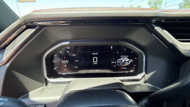 New 2026 Sterling Metallic GMC AT4 image 30
