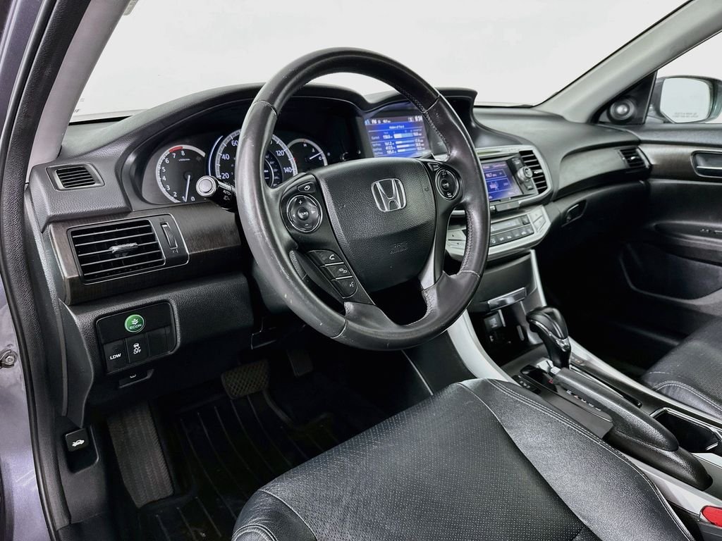 Used 2013  Honda EX-L image 10